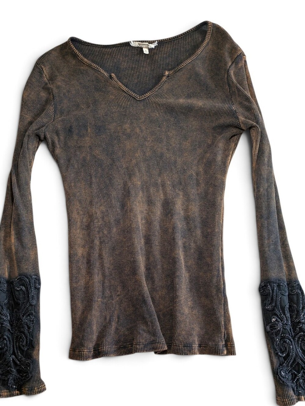 Gimmicks by BKE Mineral Wash Thermal Top L Lace Embroidered Cuffs Waffle Knit